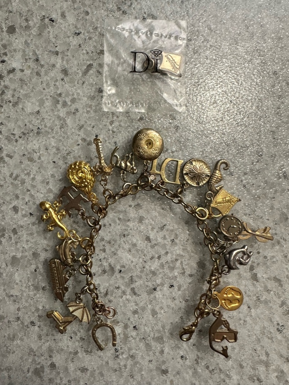 Diamonds International DI Royal Caribbean Cruise 19 Charm Bracelet